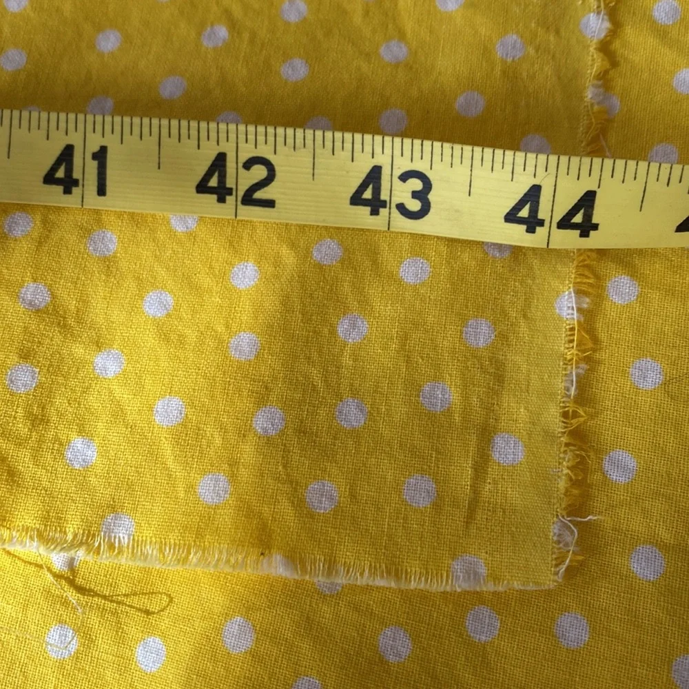 100% cotton Fabric, yellow w/ white Polka Dot! New! Laundered & Pressed, 2 Yards - Picture 4 of 5